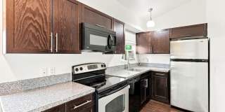 2 Bed, 1 bath Available! Gallery 12