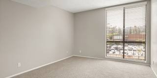 4250 Coldwater Canyon Apartments Gallery 13
