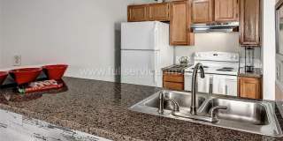 Spacious, Modern Northgate Condo w/ Quartz Kitchen, Secure Parking, Pool & Light Rail Access Gallery 8