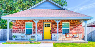 Fully Furnished Near Baylor Gallery 1