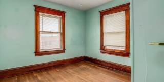 **For Lease: 908 E 31st St – Spacious 5‑Bedroom Historic Home in Central Kansas City** Gallery 21