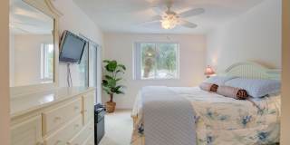 242 VILLAGE Boulevard Gallery 7