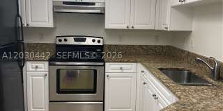 300 Crestwood Ct N Gallery 3