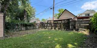 Madison/W.95th neighborhood : 3 bedroom/1 bath single family house available NOW. Gallery 9