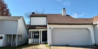 One bedroom, Two Car Garage Gallery 1