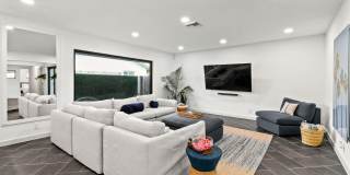 630 NE 15th Place Gallery 8