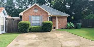 4365 Hillside Oaks Gallery 1