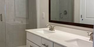 Room in 4 Bedroom Home at Planters Trace Ln Gallery 15