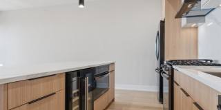 7516 North Eastlake Ter. Gallery 8
