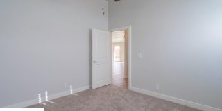 Beautiful 4 Bedroom Home Gallery 61