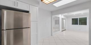 "Rare Single-Story Remodel: Modern 3BR End-Unit in University Park Gallery 51