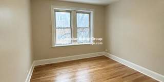 4418 North Whipple Gallery 10