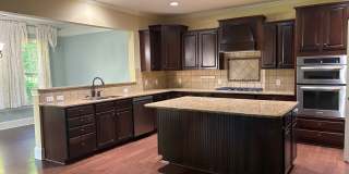 Stunning Ballanmoor Rental Home | Modern Updates | Prime South Charlotte Location Gallery 20