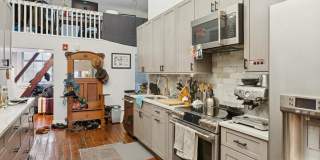 215 CHURCH Street Gallery 18