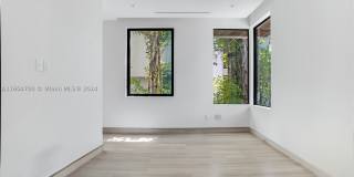 345 W 46th St Gallery 43