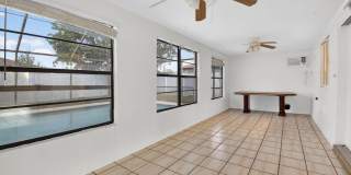 2267 NE 3rd Avenue Gallery 29