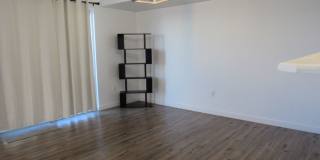 Gorgeous Westside 3 bd Twin Home Gallery 5