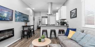 Newly furnished and remodeled 2 bed 2 bath! Gallery 7