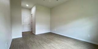 417 W Dulin Street Gallery 11