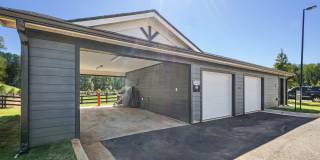 Advenir at Mallory Lake Gallery 17