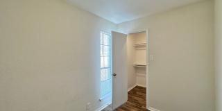 Viewable Now!  Pets Accepted! Gallery 22