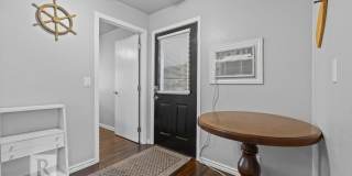 FULLY FURNISHED, Charming Short Term Rental! Gallery 10