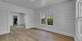 Spacious 3 Bed - 1 Bath House Near Downtown Spacious 3 Bed - 1 Bath House Near Downtown Gallery 5