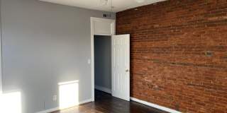 1001 LIGHT Street Gallery 6