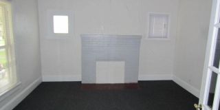 943 E Delmar St Gallery 3