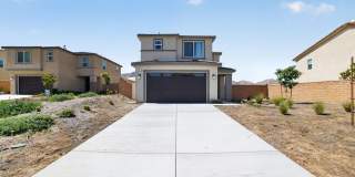 Charming 3BR House in Riverside Gallery 1