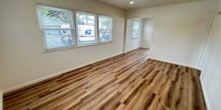 Beautifully Remodeled Old Town Seal Beach 1 bedroom apartment Gallery 3