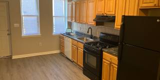 Spacious 3 Bedroom Home Near Johns Hopkins Gallery 5