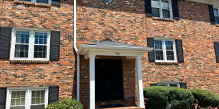 Lovely Two Bedroom Condo in Cotswold! Gallery 1