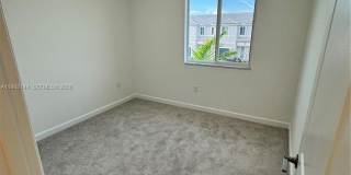 656 SE 14th Ct Gallery 19