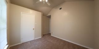 1702 Clairidge Ave Gallery 15