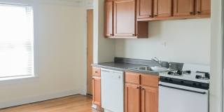 1825-39 W Foster / 5131-37 N Wolcott Gallery 38
