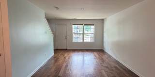 Townhome in Villages of Riverwood, Upgrades include Granite, Hdwd Floors, 1 Car Garage, Community Pool and Fitness Gallery 29