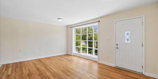 Perfectly Located Single Family Home in Silver Spring Gallery 4