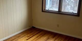 Great location in the heart of Bloomington! 5 Bedrooms Great location in the heart of Bloomington! 5 Bedrooms Gallery 18