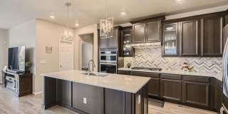 Charming 4BR House in Parker Gallery 1