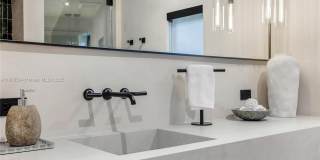 1000 NW 9th Ct Gallery 30