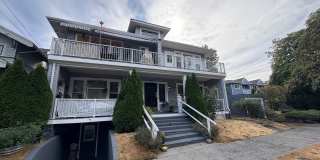 1420 Warren Ave N Apartments Gallery 1