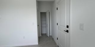 4402 Longwood Lake Square Gallery 41