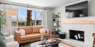 Trendy 2B/1B Unit C I Near Gonzaga/WSU/EWU & 5 Hospitals I Pet Friendly Gallery 12