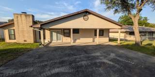 Leon Valley Gem!! Gallery 54