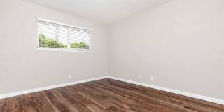 Ladera Woods Gallery 94