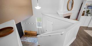 Bright & Comfortable 3 Bedroom Home Gallery 25