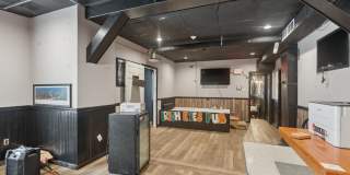 4742 RICHMOND Street Gallery 17
