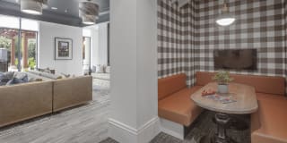 Mercato Grove Gallery 31