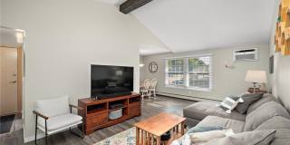 4618 Cedar Lake Road S Gallery 7